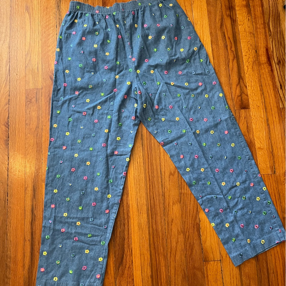 Vintage Sanibel Sport Ladies 80s Floral Embroidered Denim Pants